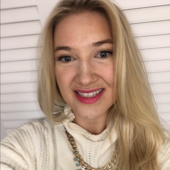 Meet your Posher, Tracy - Picture 1 of 1